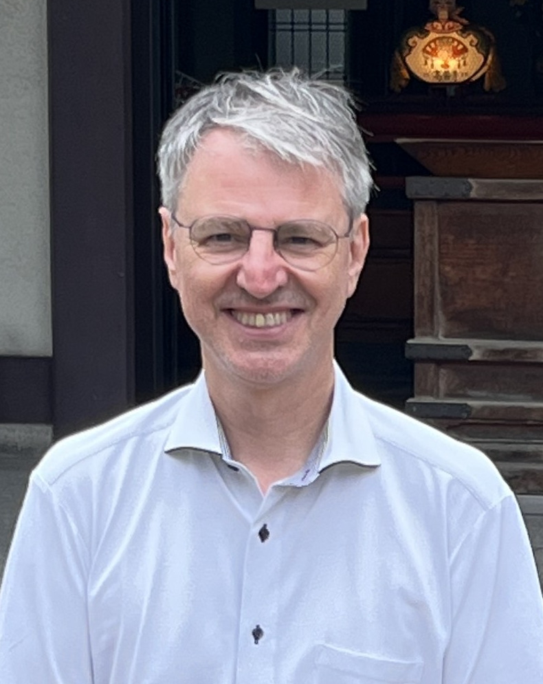 Dr. Fabien GRASSET
